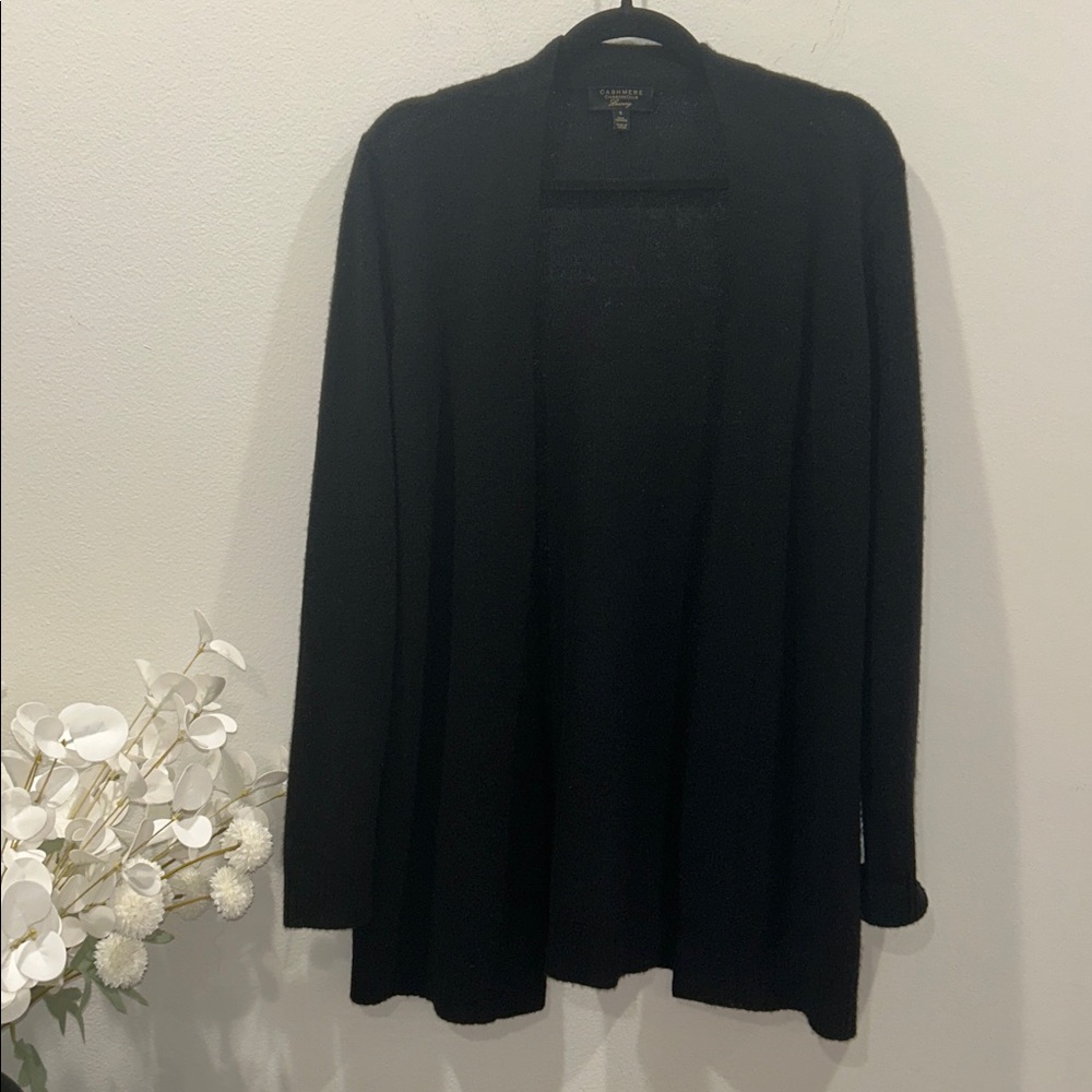 Cozy and warm lightweight 100% cashmere long cardigan